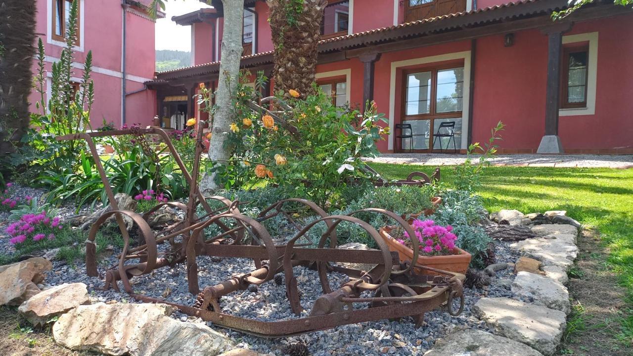 Hotel Vitorio Cudillero Exteriör bild