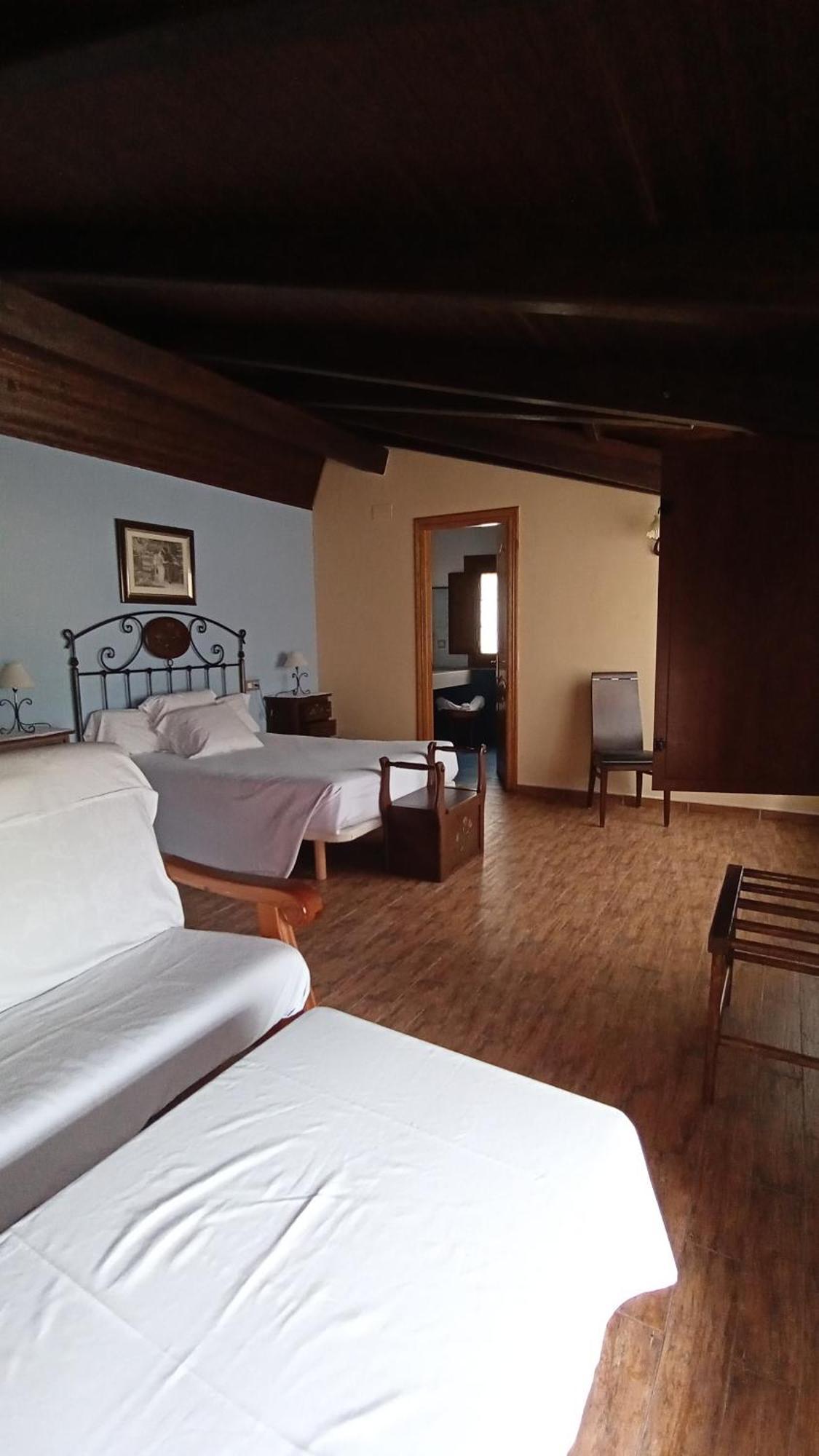 Hotel Vitorio Cudillero Rum bild